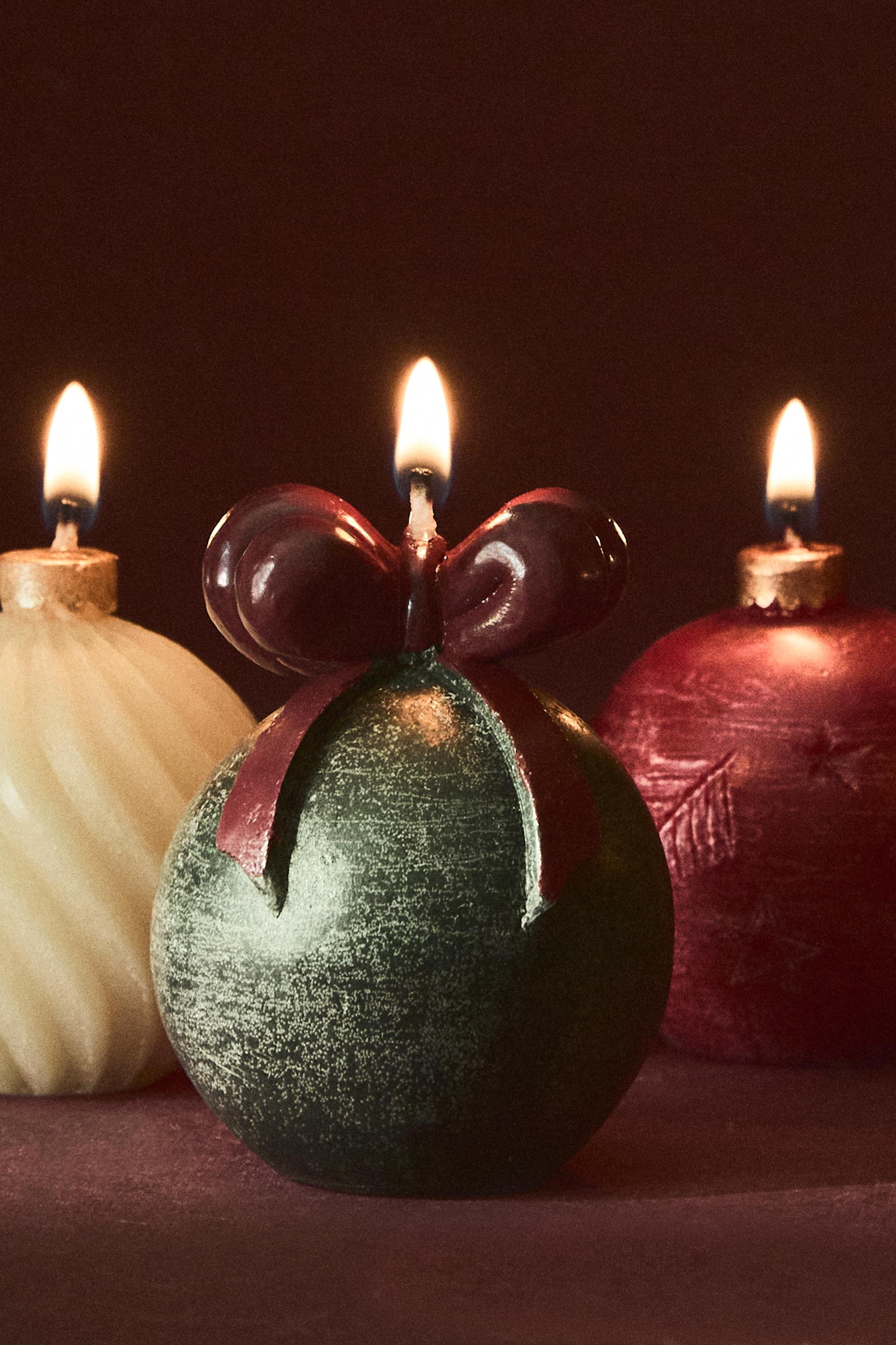 SET OF GINGERBREAD SCENTED CANDLE BALLS (SET OF 4)